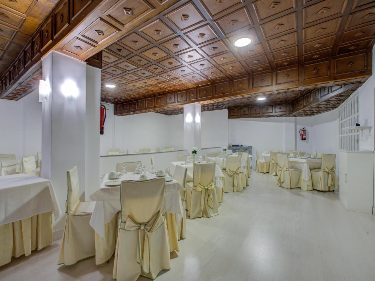 Emperatriz I Hotel